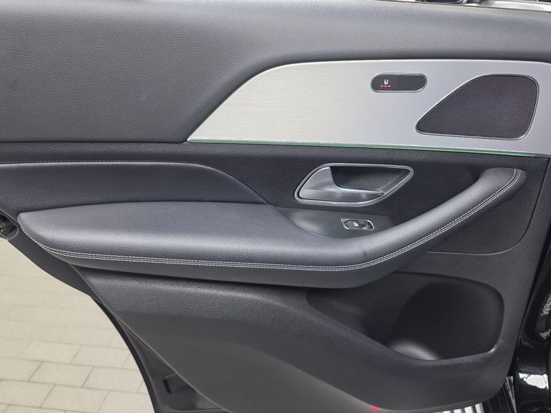 2020 Mercedes-Benz E-Class GLE300d 4MATIC photo 25