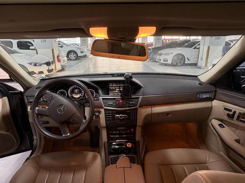 2012 Mercedes-Benz E-Class E300 Elegance photo 7
