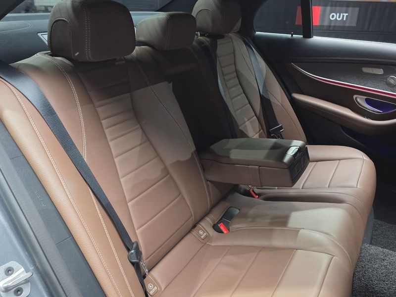 2022 Mercedes-Benz E-Class E350 4MATIC Avantgarde photo 11