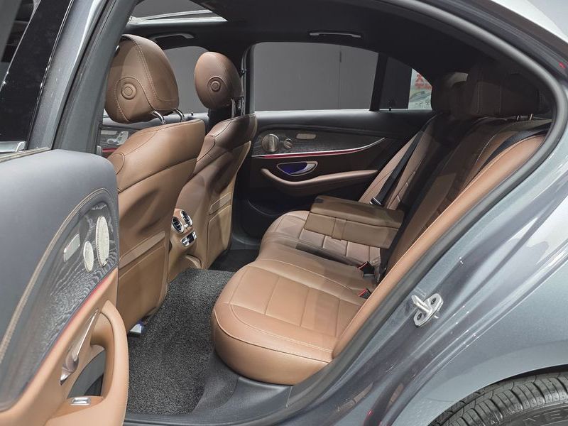 2022 Mercedes-Benz E-Class E350 4MATIC Avantgarde photo 12