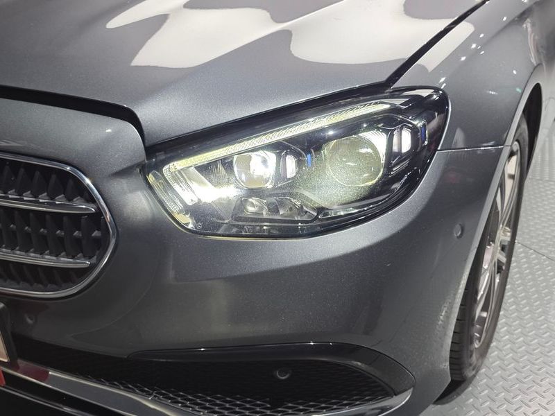 2022 Mercedes-Benz E-Class E350 4MATIC Avantgarde photo 22