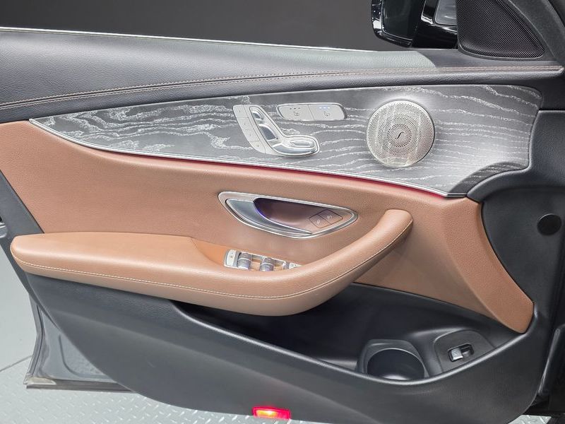 2022 Mercedes-Benz E-Class E350 4MATIC Avantgarde photo 24