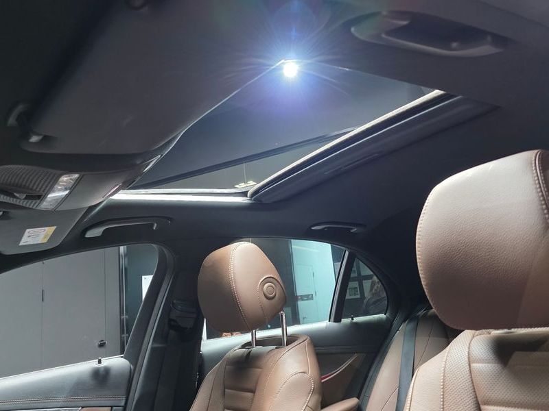 2022 Mercedes-Benz E-Class E350 4MATIC Avantgarde photo 30