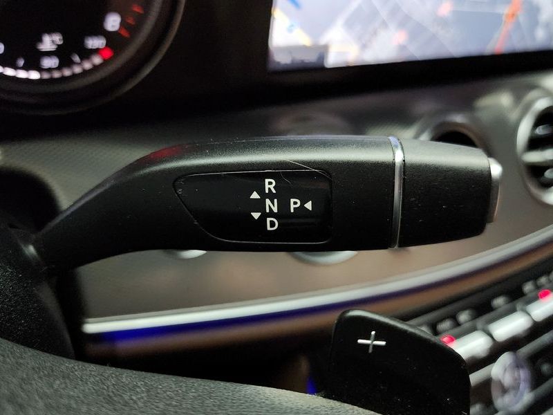 2020 Mercedes-Benz E-Class E250 Avantgarde photo 9