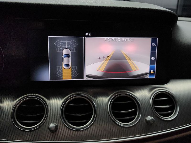 2020 Mercedes-Benz E-Class E250 Avantgarde photo 15