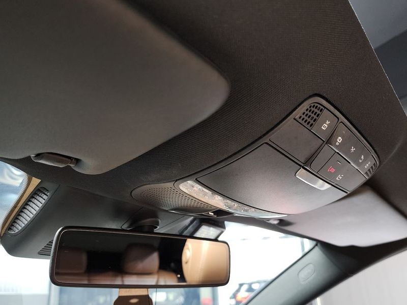 2020 Mercedes-Benz E-Class E250 Avantgarde photo 18