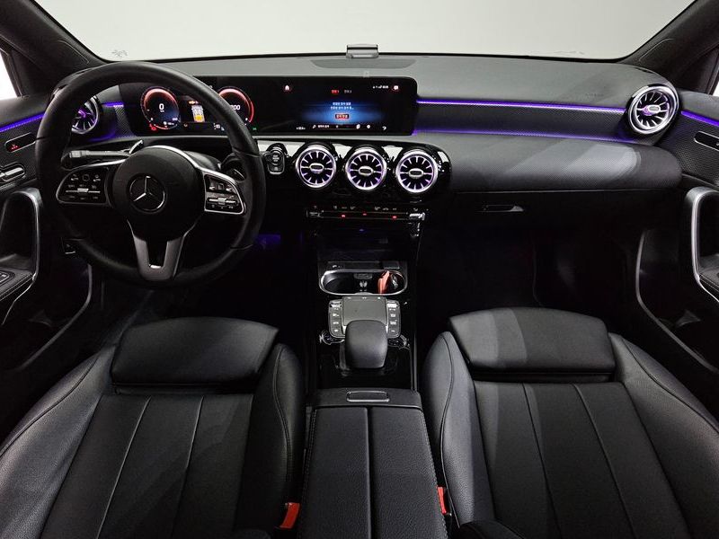 2021 Mercedes-Benz A-Class A220 Sedan photo 7