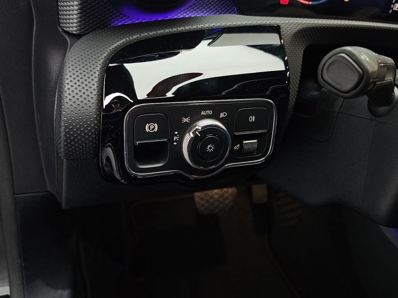 2021 Mercedes-Benz A-Class A220 Sedan photo 16