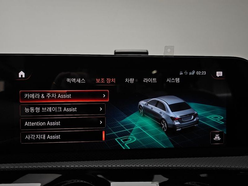 2021 Mercedes-Benz A-Class A220 Sedan photo 17