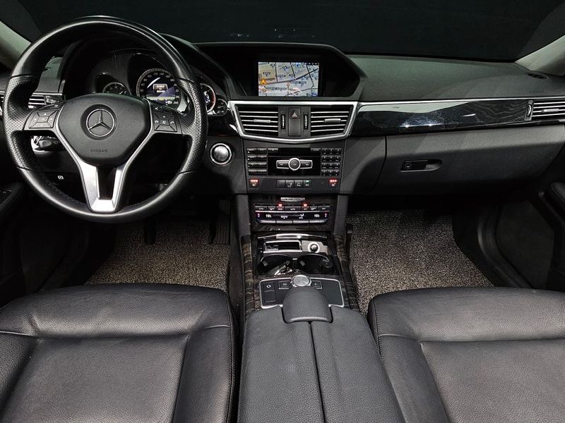 2013 Mercedes-Benz E-Class E220 CDI Avantgarde photo 7