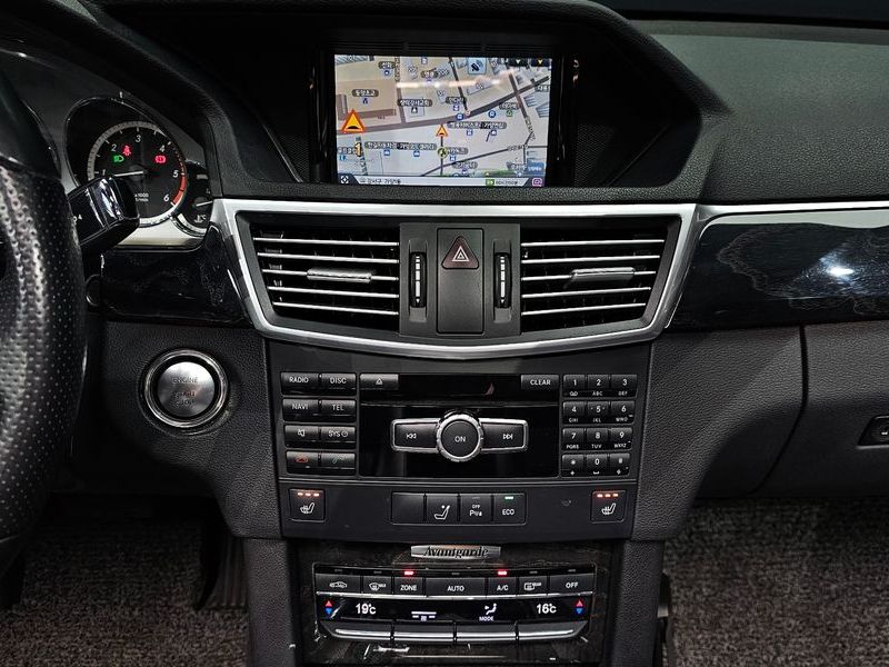 2013 Mercedes-Benz E-Class E220 CDI Avantgarde photo 14