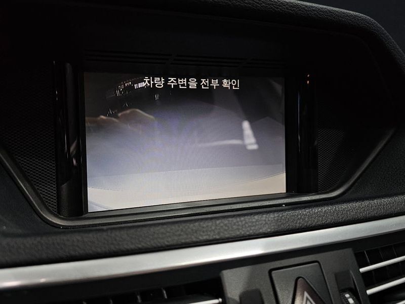 2013 Mercedes-Benz E-Class E220 CDI Avantgarde photo 15