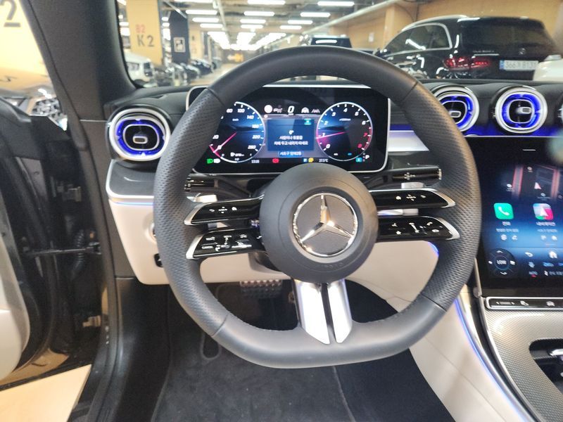 2026 Mercedes-Benz E-Class CLE200 Cabriolet photo 11
