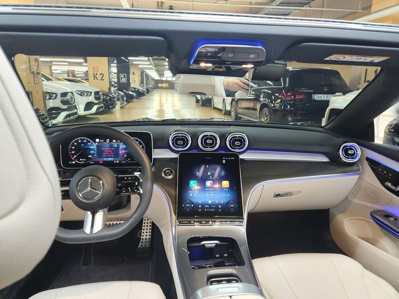 2026 Mercedes-Benz E-Class CLE200 Cabriolet photo 13