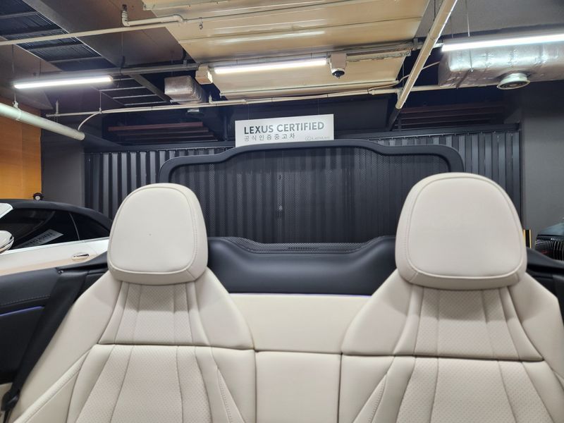 2026 Mercedes-Benz E-Class CLE200 Cabriolet photo 19