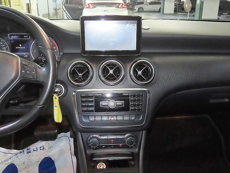 2014 Mercedes-Benz A-Class A200 CDI Style photo 11