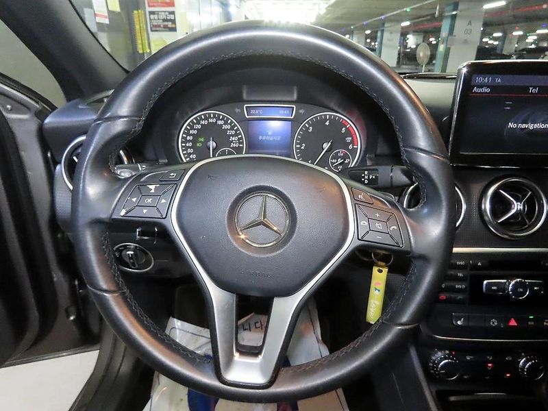 2014 Mercedes-Benz A-Class A200 CDI Style photo 12