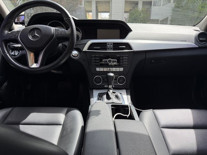 2012 Mercedes-Benz C-Class C220 CDI AVANTGARDE photo 12