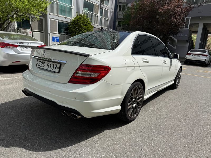 2012 Mercedes-Benz C-Class C220 CDI AVANTGARDE photo 17