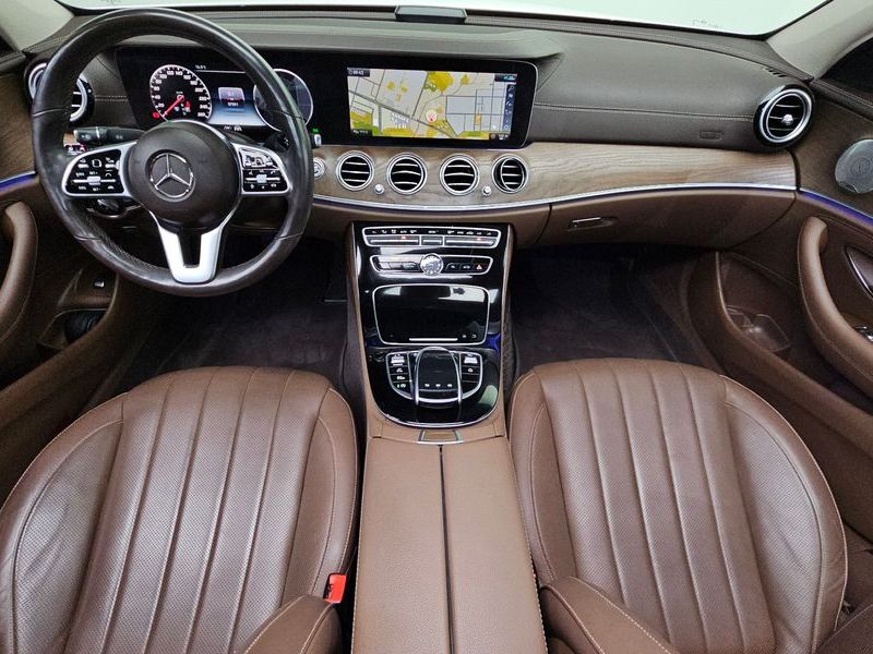 2020 Mercedes-Benz E-Class E300 4MATIC Exclusive photo 7
