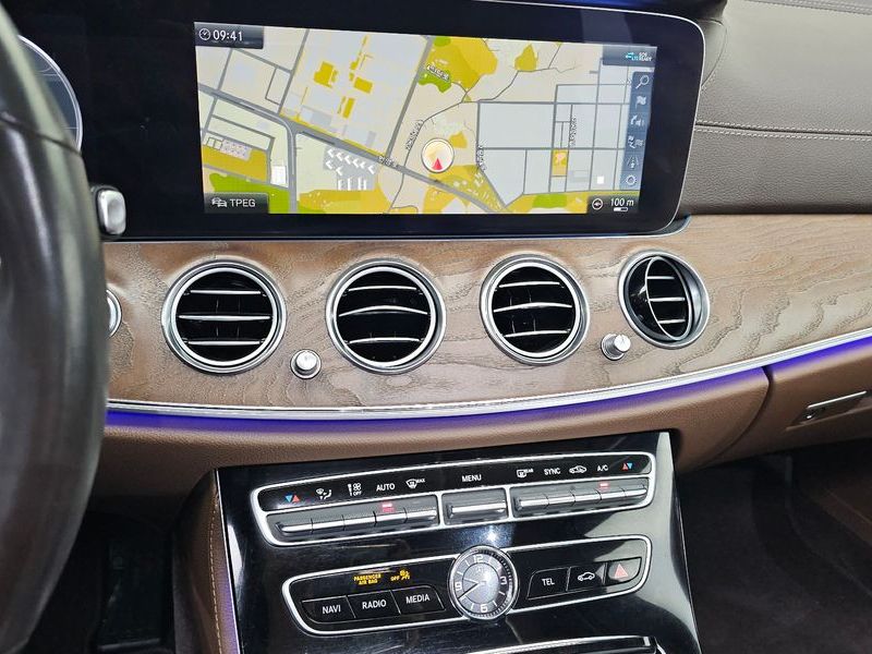 2020 Mercedes-Benz E-Class E300 4MATIC Exclusive photo 15
