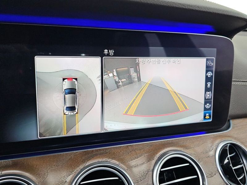 2020 Mercedes-Benz E-Class E300 4MATIC Exclusive photo 16