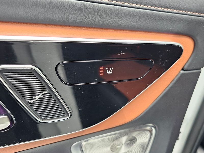 2023 Mercedes-Benz C-Class GLC300 4MATIC AMG Line photo 19