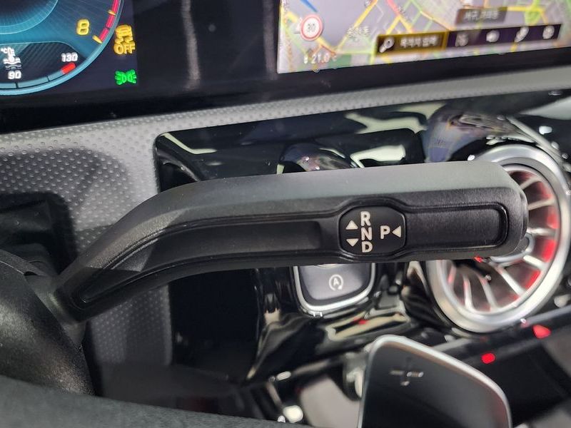 2023 Mercedes-Benz A-Class CLA250 4MATIC photo 9