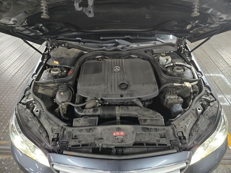 2014 Mercedes-Benz E-Class E220 CDI Avantgarde photo 17