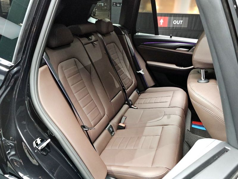 2024 BMW X3 xDrive 20i M Sports Pro photo 11