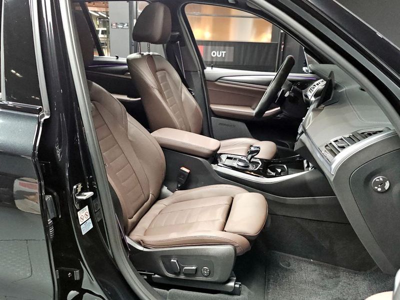 2024 BMW X3 xDrive 20i M Sports Pro photo 12