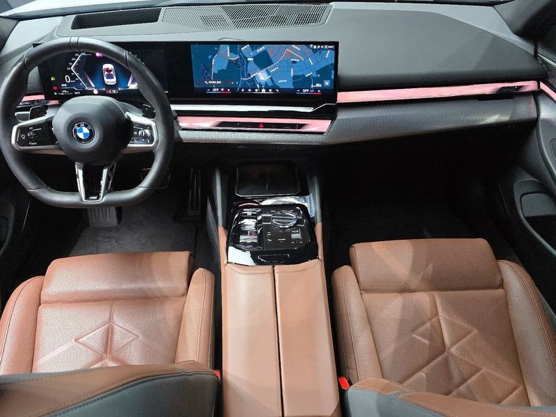 2025 BMW 5 Series 530i xDrive M Sport Pro Special Edition photo 7