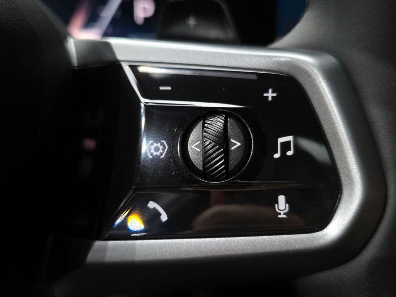 2025 BMW 5 Series 530i xDrive M Sport Pro Special Edition photo 30