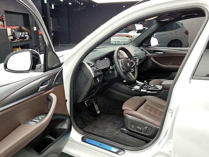 2024 BMW X3 xDrive 20i M Sports Pro photo 10
