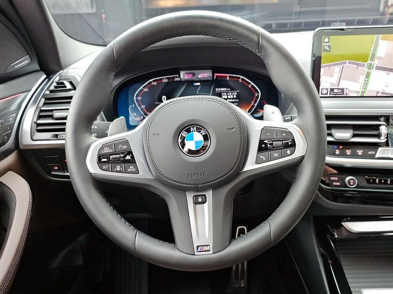 2024 BMW X3 xDrive 20i M Sports Pro photo 13