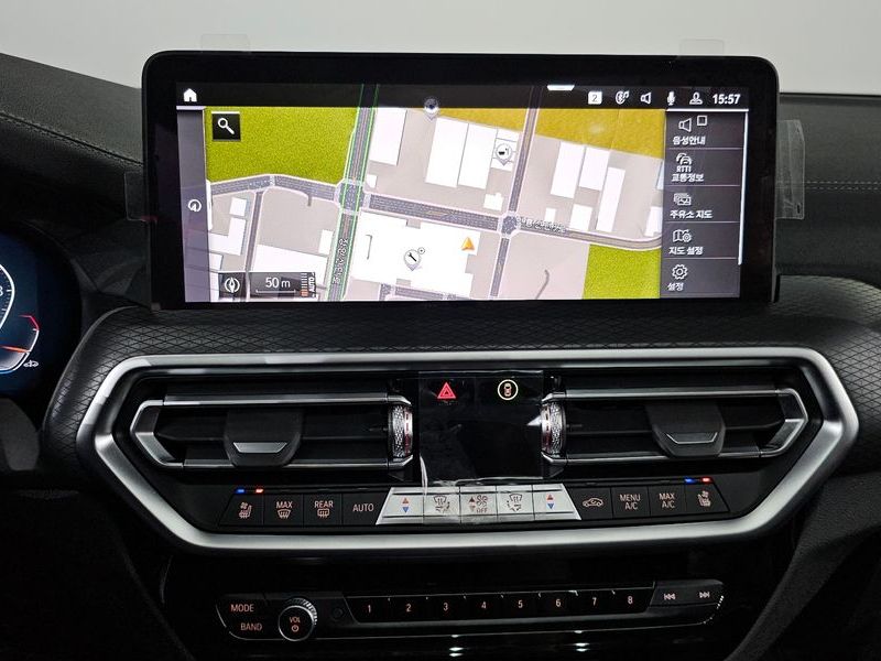 2024 BMW X3 xDrive 20i M Sports Pro photo 16