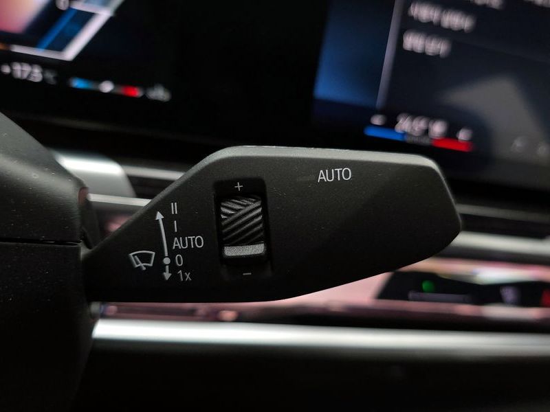 2025 BMW 7 Series 740d xDrive M Sport photo 27