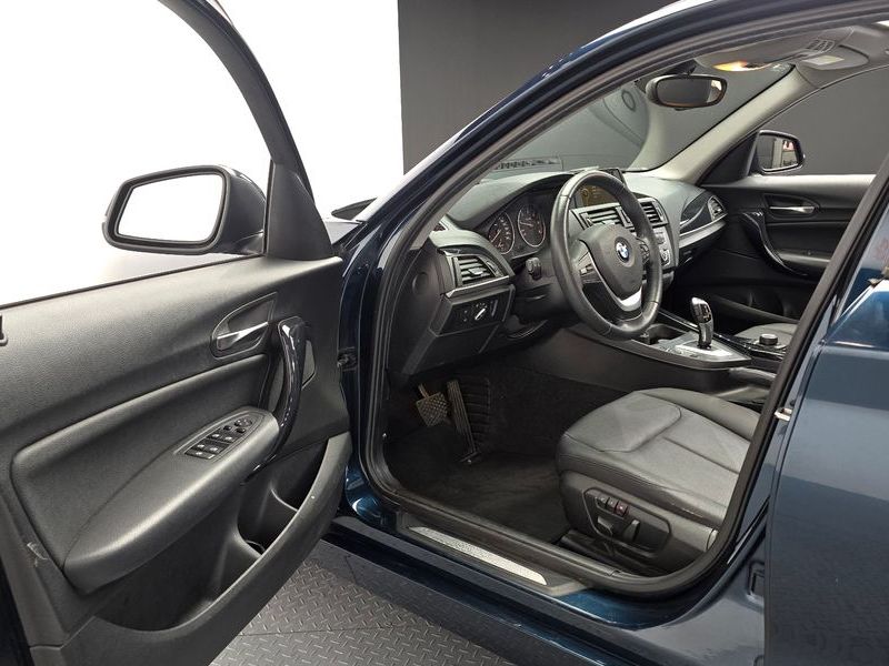 2014 BMW 1 Series 118d Urban Pack1 5Dr photo 10
