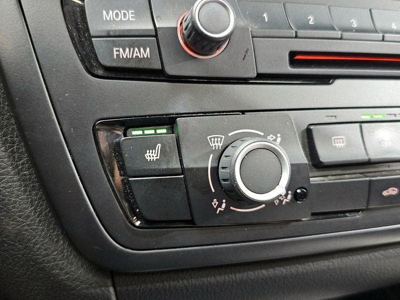 2013 BMW 3 Series 320d ED Edition photo 17