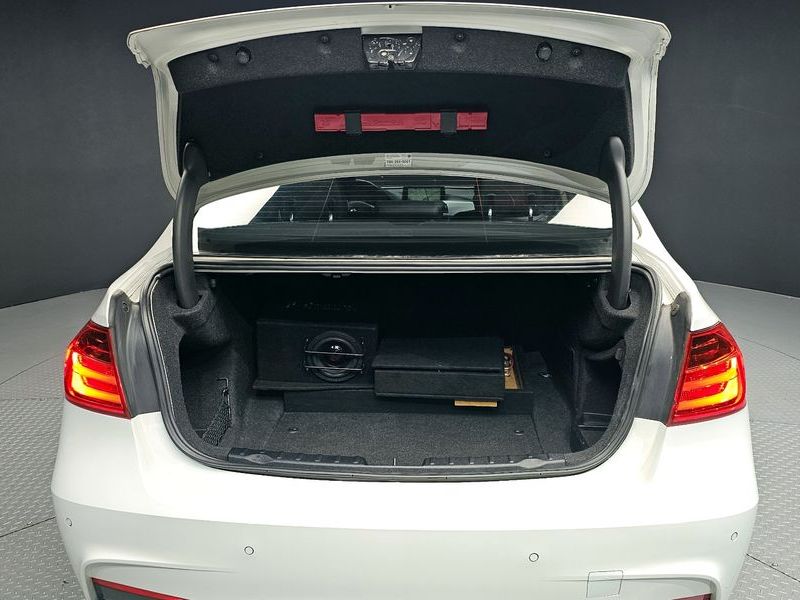 2013 BMW 3 Series 320d ED Edition photo 20