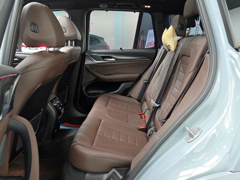 2024 BMW X3 xDrive 20i M Sports Pro photo 12