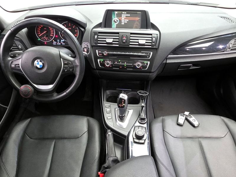 2014 BMW 1 Series 118d Urban Pack1 5Dr photo 7