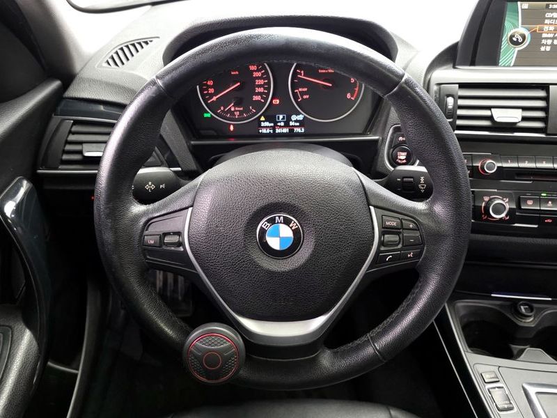 2014 BMW 1 Series 118d Urban Pack1 5Dr photo 13