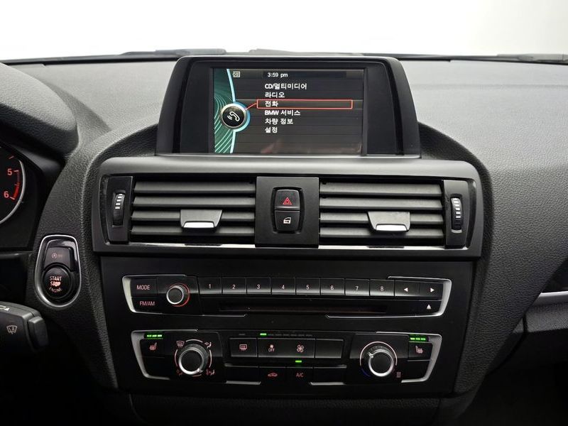 2014 BMW 1 Series 118d Urban Pack1 5Dr photo 14