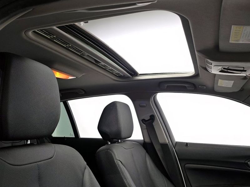 2014 BMW 1 Series 118d Urban Pack1 5Dr photo 20