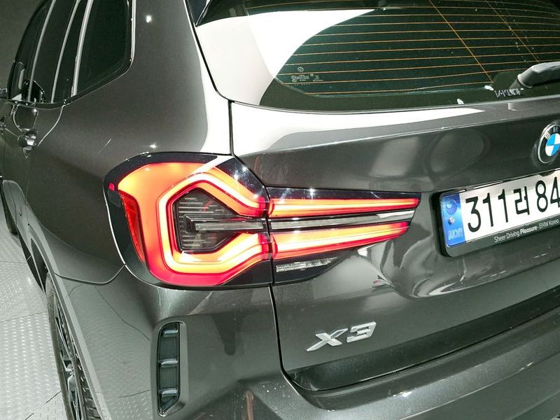 2024 BMW X3 xDrive 20i M Sports Pro photo 23
