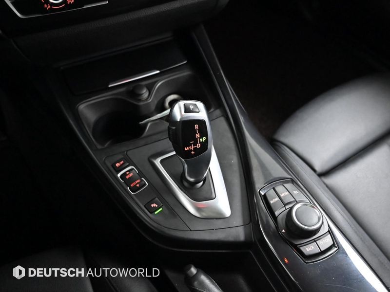 2015 BMW 1 Series 118d Sport 5Door photo 9