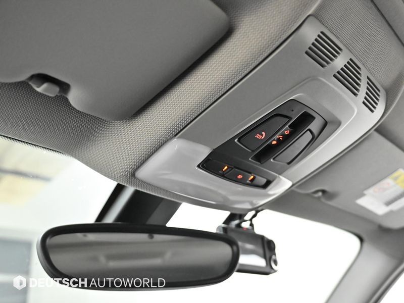 2015 BMW 1 Series 118d Sport 5Door photo 18