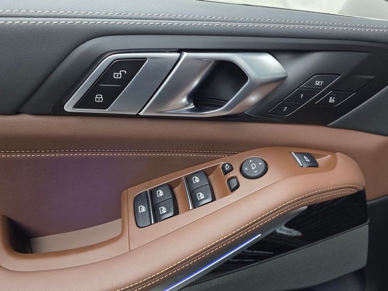 2025 BMW X5 xDrive 30d M Sport photo 28