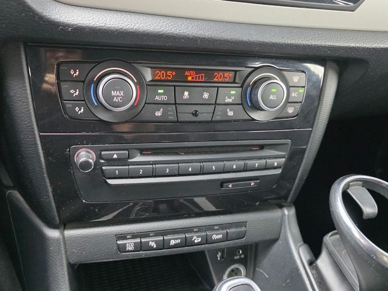 2013 BMW X1 xDrive 20d photo 17